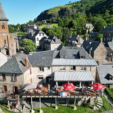 hotel restaurant des voyageurs Le Falgoux Extérieur photo