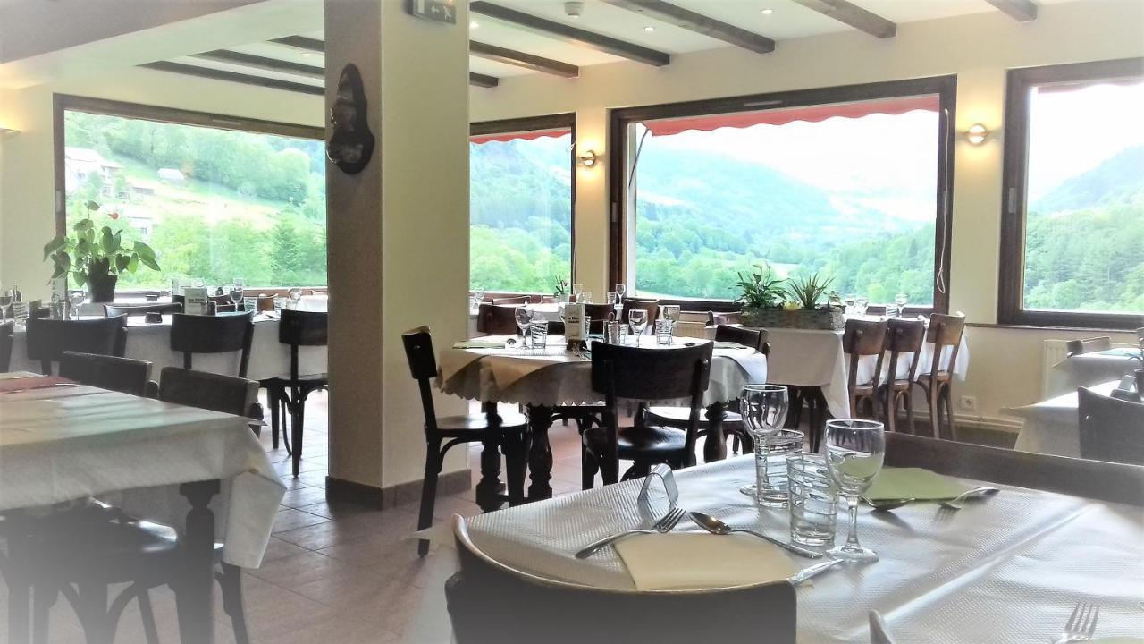 hotel restaurant des voyageurs Le Falgoux Extérieur photo